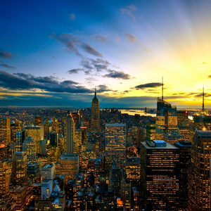 唐舞桐被❌吸乳脱内内游戏
