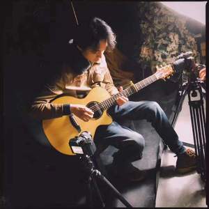 唐舞桐被❌吸乳脱内内游戏
